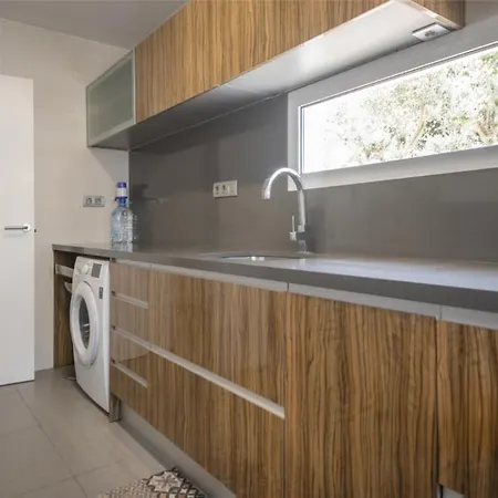 Tgnfunfam - Private Terrace, Bbq, Pool And Beach! * Tarragona