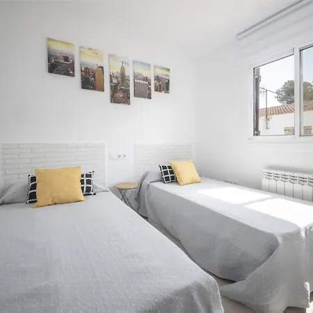 Tgnfunfam - Private Terrace, Bbq, Pool And Beach! Holiday home Tarragona