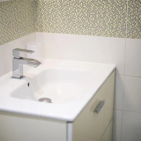 Tgnfunfam - Private Terrace, Bbq, Pool And Beach! Holiday home *
